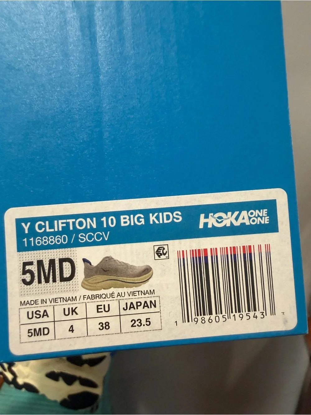 NEW HOKA CLIFTON 10 BIG KIDS Size 5
